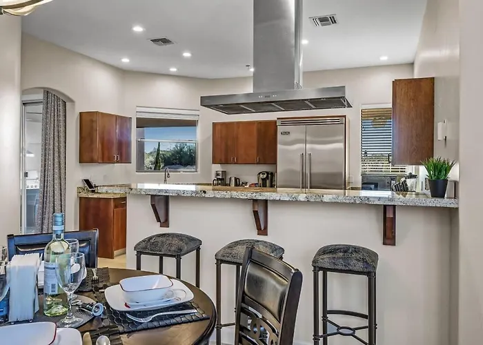 Holiday home Serenity Peaks- Gorgeous Pet Friendly In With Pool, Spa, And Bikes Scottsdale