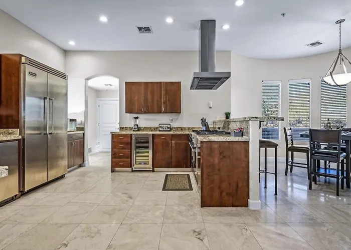 Holiday home Serenity Peaks- Gorgeous Pet Friendly In With Pool, Spa, And Bikes Scottsdale