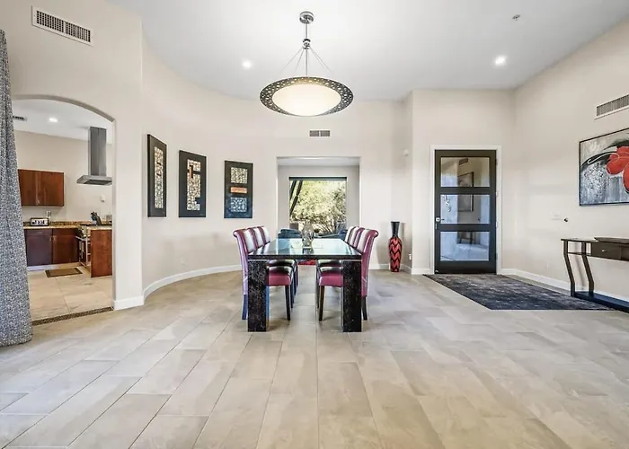 Serenity Peaks- Gorgeous Pet Friendly In With Pool, Spa, And Bikes * Scottsdale