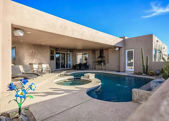 Holiday home Serenity Peaks- Gorgeous Pet Friendly In With Pool, Spa, And Bikes Scottsdale