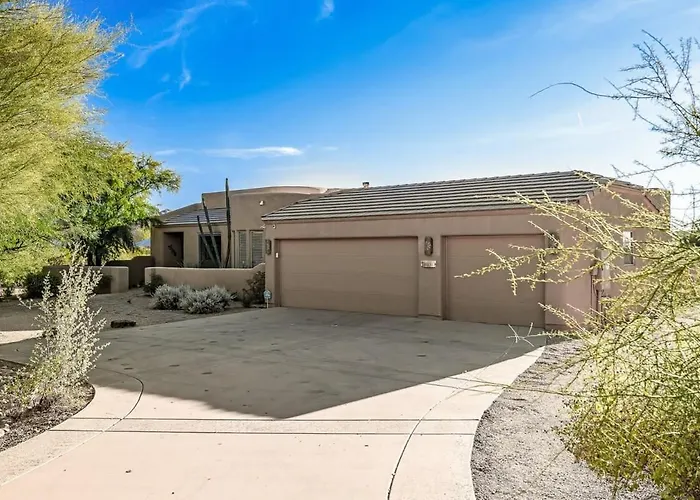 Holiday home Serenity Peaks- Gorgeous Pet Friendly In With Pool, Spa, And Bikes Scottsdale